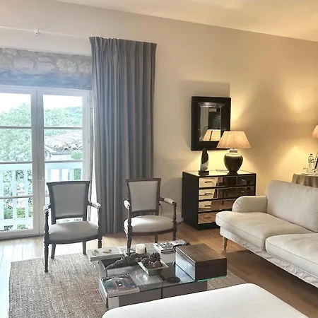 Bed & Breakfast Domaine De Perches 4*