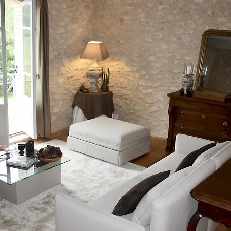 Domaine De Perches 4*