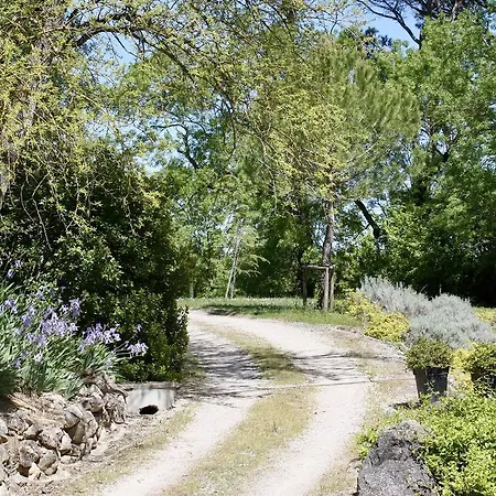 Domaine De Perches فندق مبيت وإفطار 4*