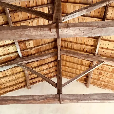 Domaine De Perches فندق مبيت وإفطار 4*